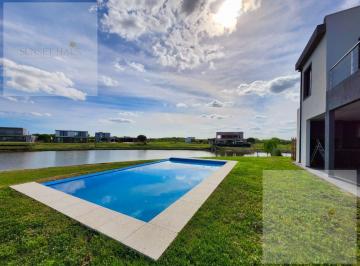 Casa · 126m² · 4 Ambientes · 4 Cocheras · Venta Casa a Laguna San Sebastian Oportunidad!
