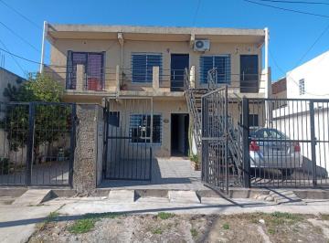 Departamento · 223m² · 8 Ambientes · 3 Cocheras · Venta de 4 Departamentos Tipo Duplex y PH en Block - Apto Crédito - Ezpeleta Este