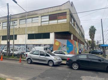 Bodega-Galpón , Lanús · Amplio Galpón! Sobre Av