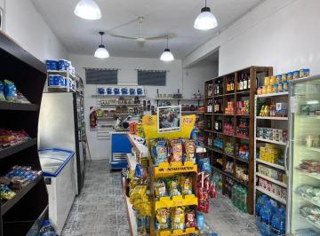 Local comercial · 82m² · Local en Mar del Tuyu Alquiler Anual