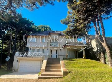 Casa · 300m² · 4 Ambientes · 2 Cocheras · Casa - Pinamar Norte
