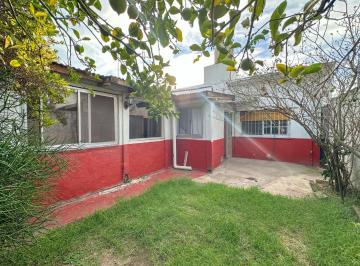 PH · 135m² · 3 Ambientes · 1 Cochera · PH en Venta 3 Ambientes con Patio en Barrio San José Almirante Brown