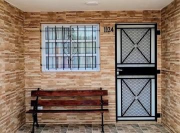 PH en Venta de 4 ambientes  · Venta o Permuta