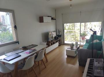 Departamento · 47m² · 2 Ambientes · Departamento 2amb Al Frente con Balcón a 4 Cuadras de Estación.
