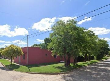Casa · 131m² · 3 Ambientes · Casa en Venta - 2 Dorm. 1 Baño - Cochera - 419 m² - Carmen de Areco