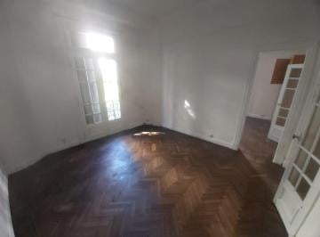 Departamento · 78m² · 3 Ambientes · Av Jujuy Esquina H Yrigoyen Amplio 3 Amb con Dep y Toilete