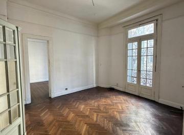 Departamento · 78m² · 3 Ambientes · Av Jujuy Esquina H Yrigoyen Amplio 3 Amb con Dep y Toilete