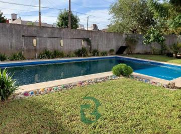 Casa · 302m² · 6 Ambientes · 2 Cocheras · Venta Casa 6amb. Lote 600 m. El Palomar