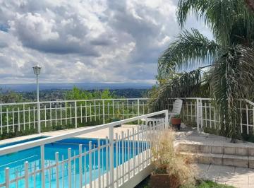 Casa de 8 ambientes, Bialet Massé · Se Vende Casa de Categoria de 3 Dorm. en Balcones del Lago II