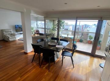 Departamento · 150m² · 4 Ambientes · 1 Cochera · Venta de Piso de 4 Ambientes de Categoria. Zona Plaza Mitre