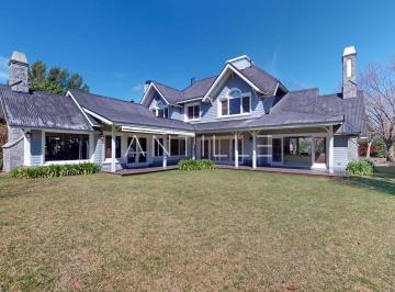 FACHADA 3 CASA EN ABRIL CLUB DE CAMPO, HUDSON · Casa en Venta | Abril Club de Campo