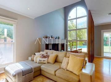LIVING 1 CASA EN ABRIL CLUB DE CAMPO, HUDSON · Casa en Venta | Abril Club de Campo
