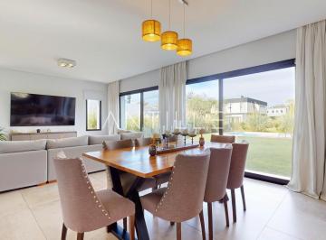 COMEDOR 1 CASA EN GREENVILLE POLO · Casa Moderna en Greenville Polo y Resort, Hudson