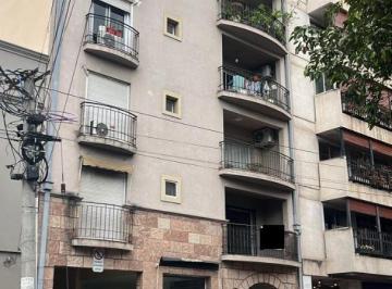 Departamento · 167m² · 4 Ambientes · 1 Cochera · Exc Depto 3 Dorm Esc/gge/bcon/dep Dean Funes 390