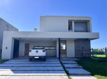 Casa · 215m² · 5 Ambientes · 2 Cocheras · Casa en Barrio Privado Alto Verde 3, Yerba Buena