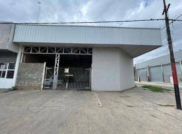 Bodega-Galpón · 400m² · Galpón 400 m² - Dr Riva y Oroño