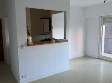 Departamento · 64m² · 3 Ambientes · 1 Cochera · Departamento en Alquiler - 2 Dorm. 1 Baño - Quilmes
