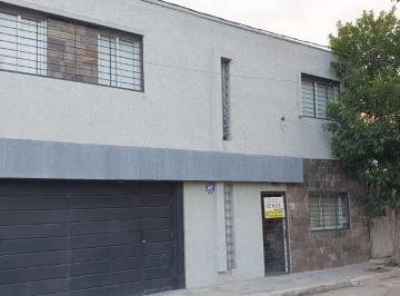 Casa de 7 ambientes, Córdoba · Oportunidad Exc. Distrubución y Reciclada en Su Totalidad Materiales de Primera Calidad Apta Bancor