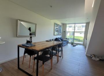 Departamento · 90m² · 3 Ambientes · 1 Cochera · Departamento 2 Dorm. Venta - Alberdi