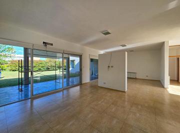 Casa · 170m² · 4 Ambientes · 2 Cocheras · Casa de 3 Dorm. en Venta en Miraflores - Funes Hills