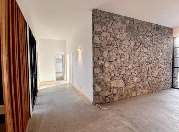 Casa · 160m² · 4 Ambientes · 2 Cocheras · Casa en Venta - 3 Dorm. 2 Baños - Cochera - 890 m² - Escobar