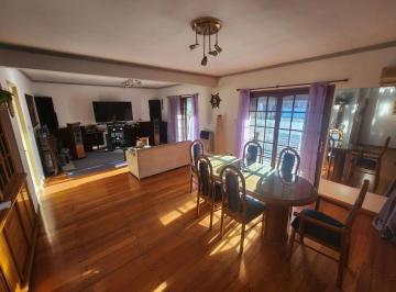 PH · 163m² · 3 Ambientes · PH en Venta - 2 Dorm. 2 Baños - 205 m² - Villa Lugano
