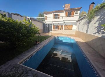 Casa de 7 ambientes, Godoy Cruz · Casa en Venta Calle Marmol 1928, a 3 Cuadras de La Quinta Sección