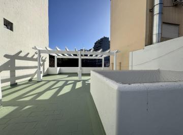PH · 139m² · 5 Ambientes · 1 Cochera · Venta PH 5 Ambientes con Terraza y Cochera Reciclado a Nuevo en Parque Chacabuco
