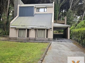 Casa · 210m² · 4 Ambientes · 1 Cochera · Casa en Venta - 3 Dorm. 4 Baños - 820 m² - Pinamar