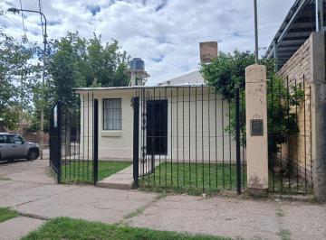 Casa de 1 ambiente, Jesús Nazareno · Casa Esquina en Venta en El Barrio Quintanilla Sobre La Calle Curupaití y Santiago del Estero