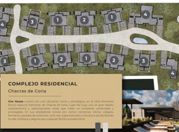 Casa · 90m² · 3 Ambientes · 2 Cocheras · Complejo Residencial privado"Ciro House"