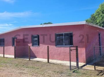Casa · 50m² · 6 Ambientes · 2 Cocheras · Alquiler Casa Complejo Cerrado a Estrenar/ Sin G Comunes/2dorm/cochera X 2/patio
