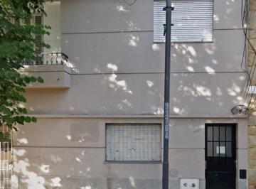 PH · 57m² · 3 Ambientes · PH en Venta por Pasillo con 2 Dorm. y Patio. Sin Expensas