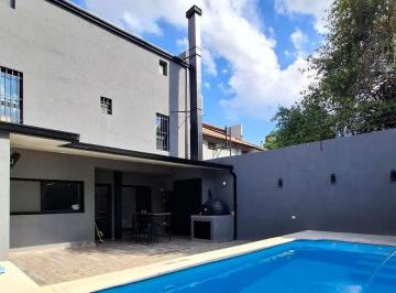 Casa · 545m² · 5 Ambientes · 2 Cocheras · Hermosa Casa a Estrenar