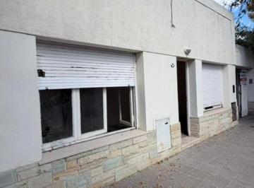 Casa · 130m² · 7 Ambientes · 2 Cocheras · Venta Conjunta de Dos Casa en Calle Colombia 667 Bahia Blanca