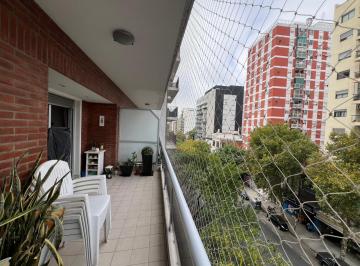 Departamento · 105m² · 4 Ambientes · 1 Cochera · Departamento de 4 Amb Cochera C/ Baulera en Caballito Al Frente