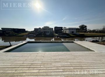 Casa · 280m² · 7 Ambientes · 2 Cocheras · Casa en Venta Al Rio con Amarra en El Barrio El Canal, Villanueva.