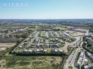 Terreno · 900m² · Lote en Venta en El Yacht, Nordelta