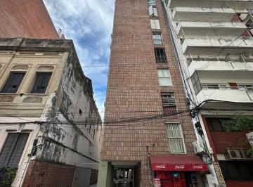 Departamento · 70m² · 4 Ambientes · 1 Cochera · Departamento en Venta de 3 Dorm. con Cochera - Barrio Martin