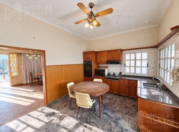 Casa · 180m² · 4 Ambientes · Venta Casa 4 Ambientes a Reciclar! - El Palomar