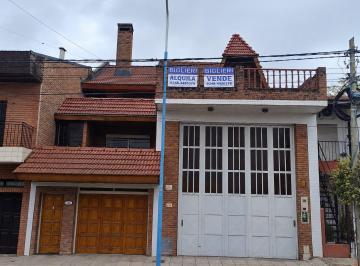 Casa · 355m² · 4 Ambientes · 1 Cochera · Casa en Belen de Escobar