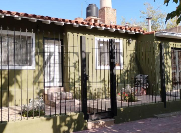 Casa · 117m² · 4 Ambientes · 2 Cocheras