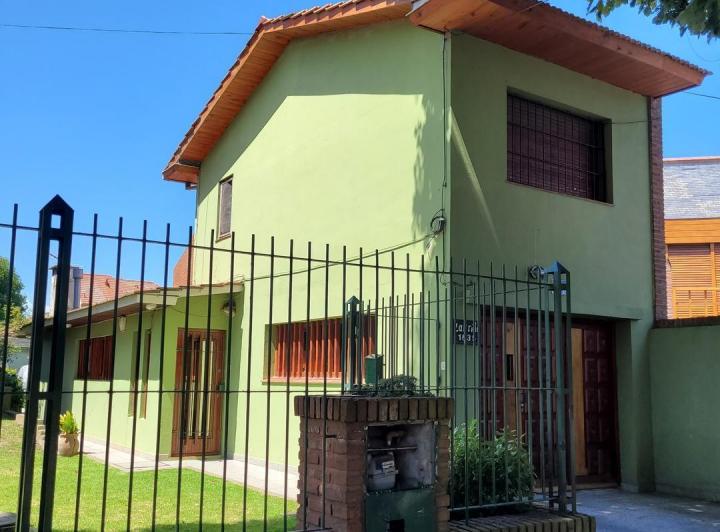 Casa · 91m² · 2 Ambientes · 1 Cochera