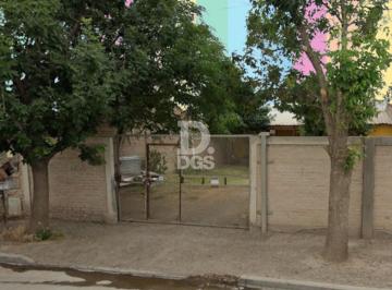 Casa · 176m² · Lote con Dos Departamentos - Rio Negro
