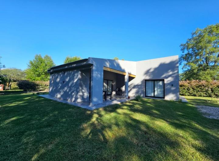 Casa · 110m² · 2 Dormitorios