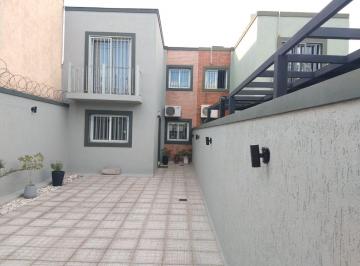 Casa de 6 ambientes, Guaymallén · Casa Frente a Club de Campo Mendoza