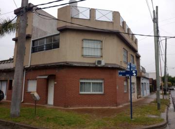 PH de 4 ambientes, La Matanza · PH de 4 Ambientes en Primer Piso con Patio Cubierto y Terraza
