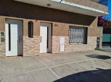 PH · 50m² · 2 Ambientes · PH Tipo Casa en Planta Baja Al Frente de 2 Ambientes, en Alquiler.