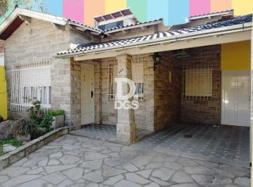 Casa · 130m² · 4 Ambientes · 1 Cochera · Casa con 3 Dorm. y Garage - Banfield