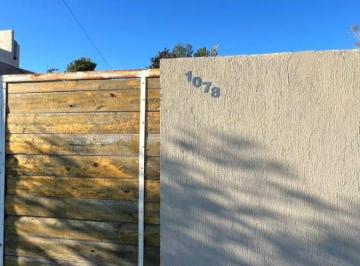 Casa de 1 ambiente, Bahía Blanca · Venta Quincho con Pileta en Calle Carlos Leumann 1078 Bahia Blanca
